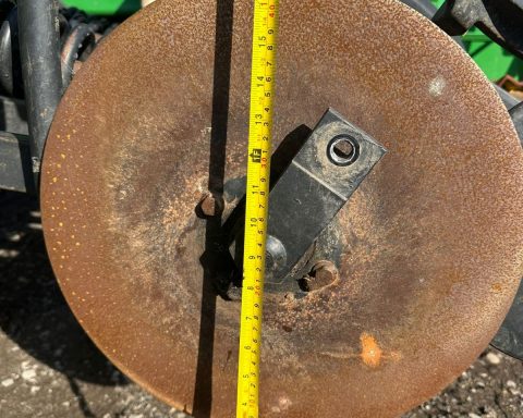 John Deere 750A 6m drill