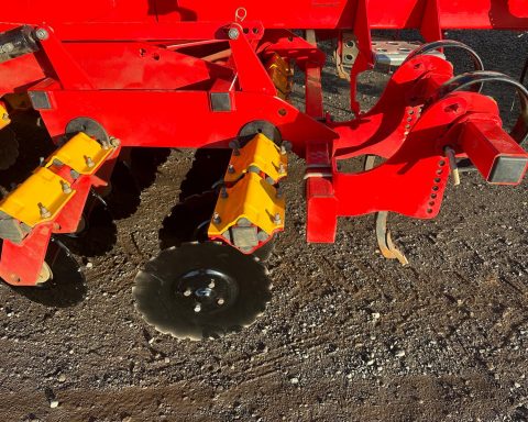Vaderstad RDA 600S drill