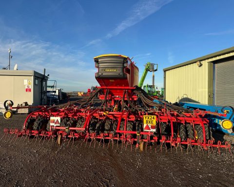 Vaderstad RDA 600S drill