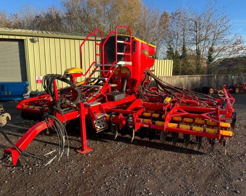 Vaderstad RDA 600S drill
