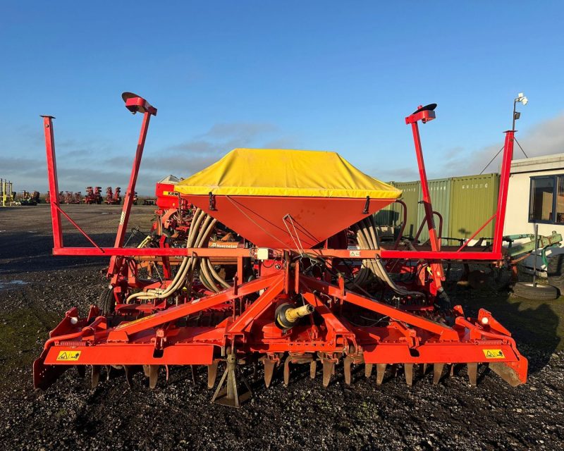 Kuhn 403D & Lely Polymat 4m