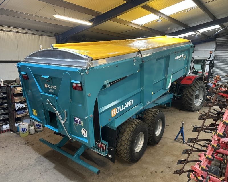 Rolland Roll-Easy hydraulic cover (video)