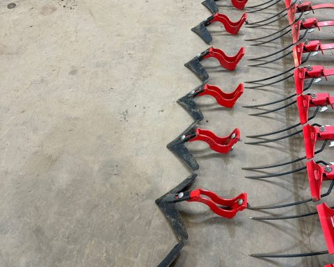 Vaderstad Spirit 6m drill following harrow kit