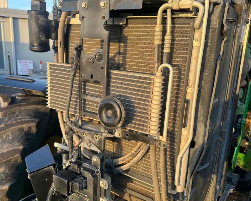 John Deere 6135R 4wd tractor