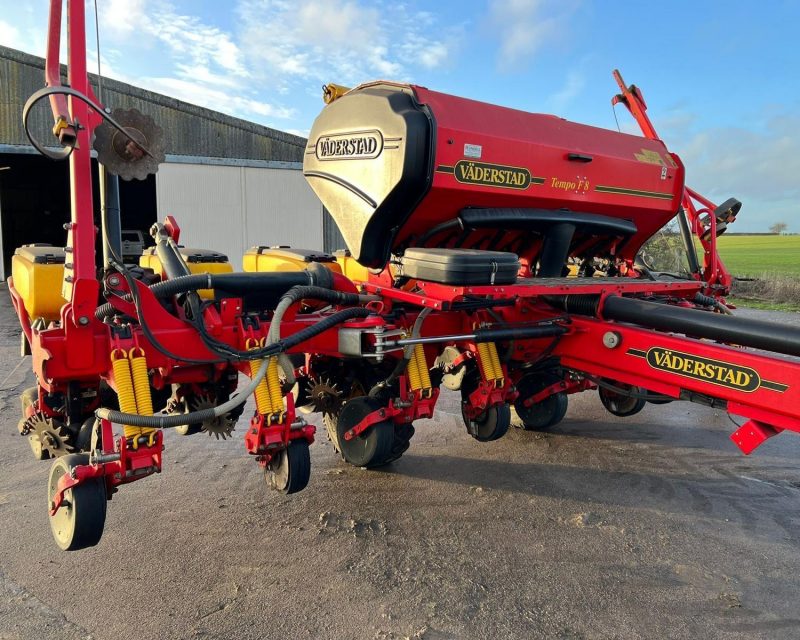 Vaderstad Tempo TPF 8 Seed Drill