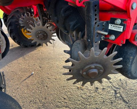Vaderstad Tempo TPF 8 Seed Drill