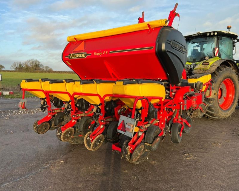 Vaderstad Tempo TPF 8 Seed Drill