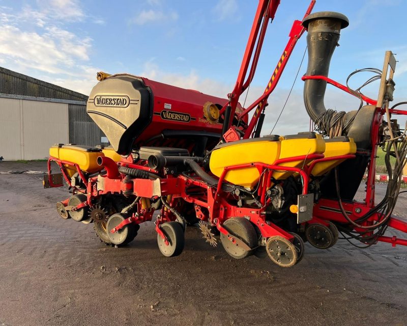 Vaderstad Tempo TPF 8 Seed Drill