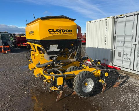 Claydon 4m Hybrid Fertiliser drill