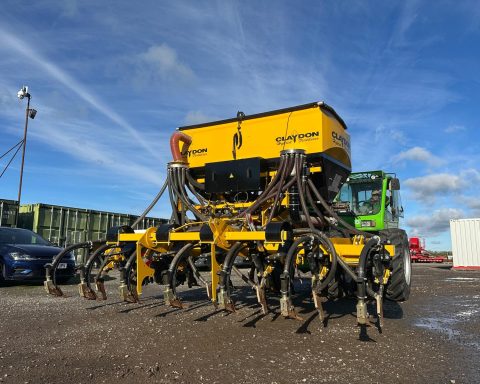 Claydon 4m Hybrid Fertiliser drill