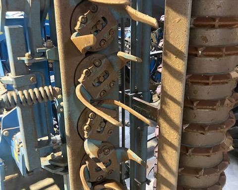 Lemken Solitair 9K – 6m power harrow / drill
