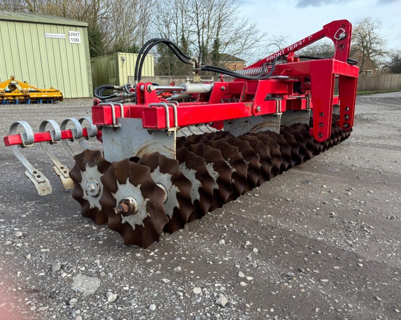 Kongskilde Front Terra C 4m cultivator