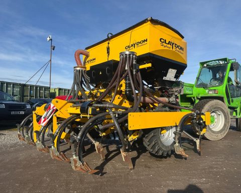 Claydon 3.5m Hybrid Fertiliser drill