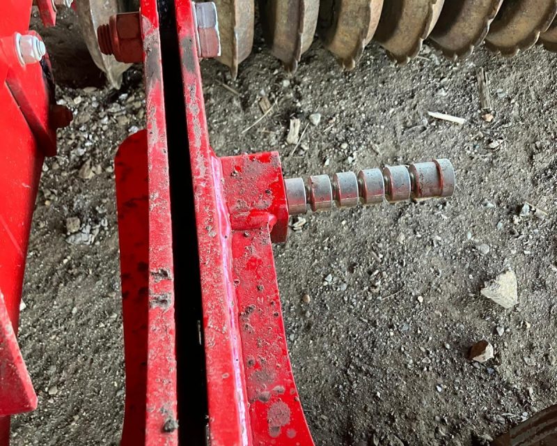 Heva Stealth 300 6 leg subsoiler