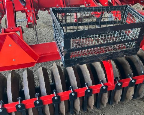 Heva Stealth 300 6 leg subsoiler