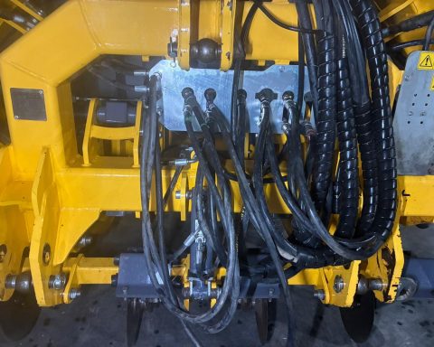 Grange machinery 6m LDT AR