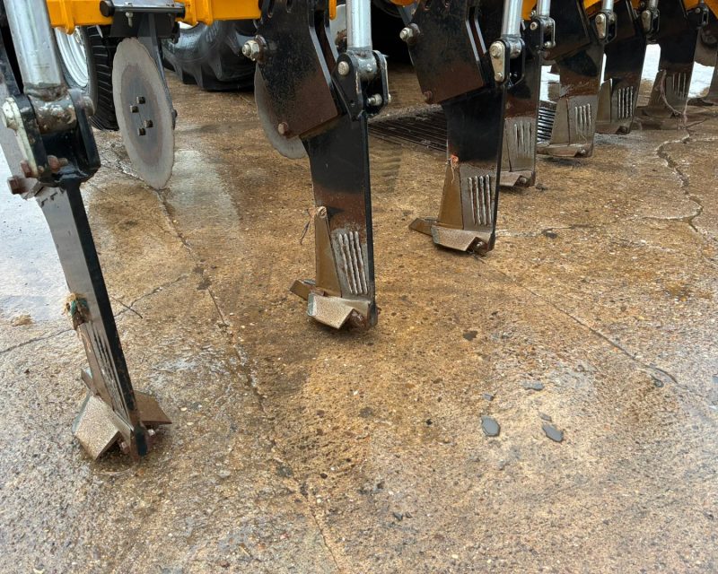 Grange machinery 6m LDT AR