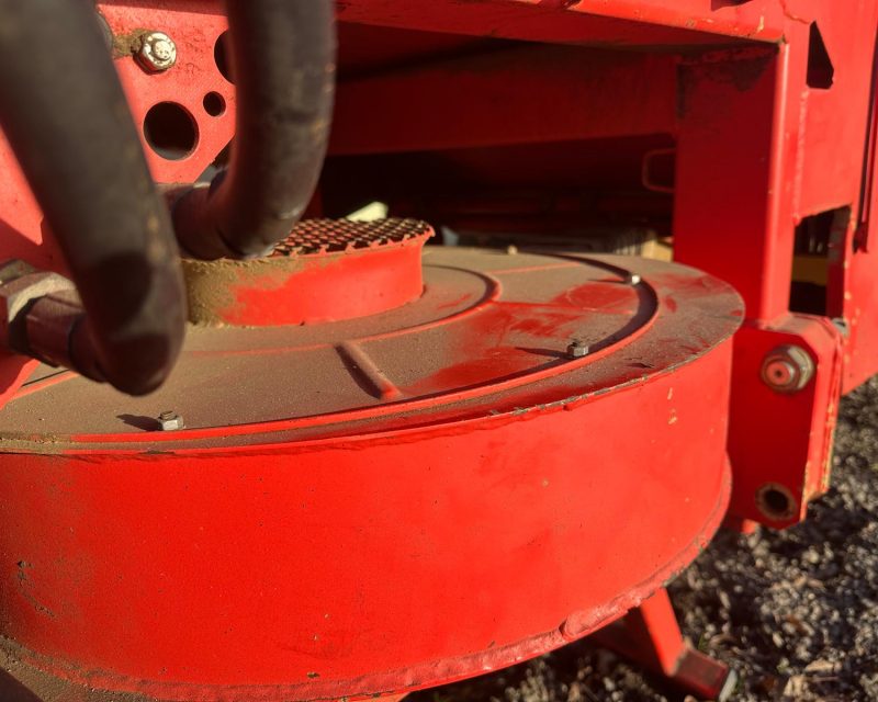 Kuhn Aero 2216 Boom Spreader