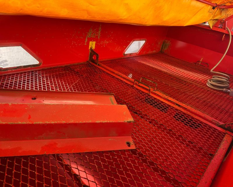 Kuhn Aero 2216 Boom Spreader