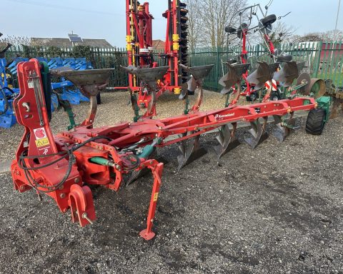 Kverneland KKLB 85-300 6f plough