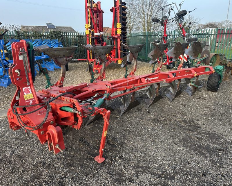 Kverneland KKLB 85-300 6f plough