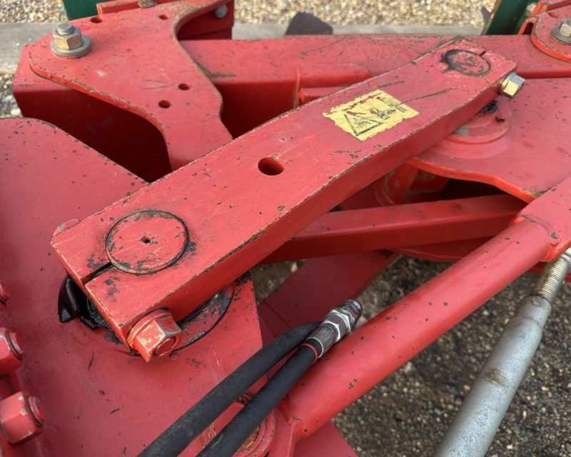 Kverneland KKLB 85-300 6f plough