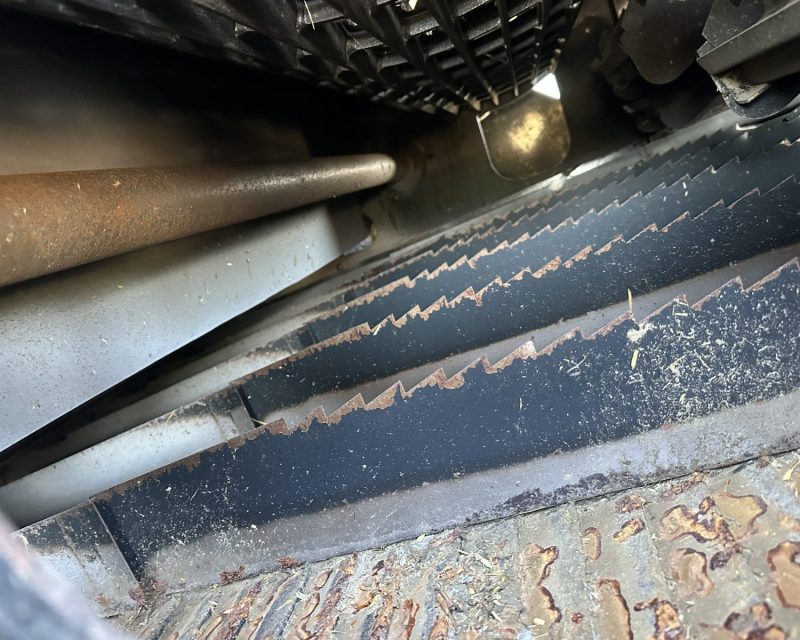 New Holland CSX 7080 HarveStar