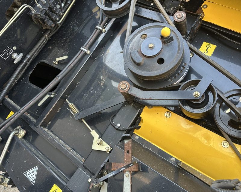 New Holland CSX 7080 HarveStar