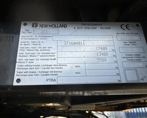 New Holland CSX 7080 HarveStar