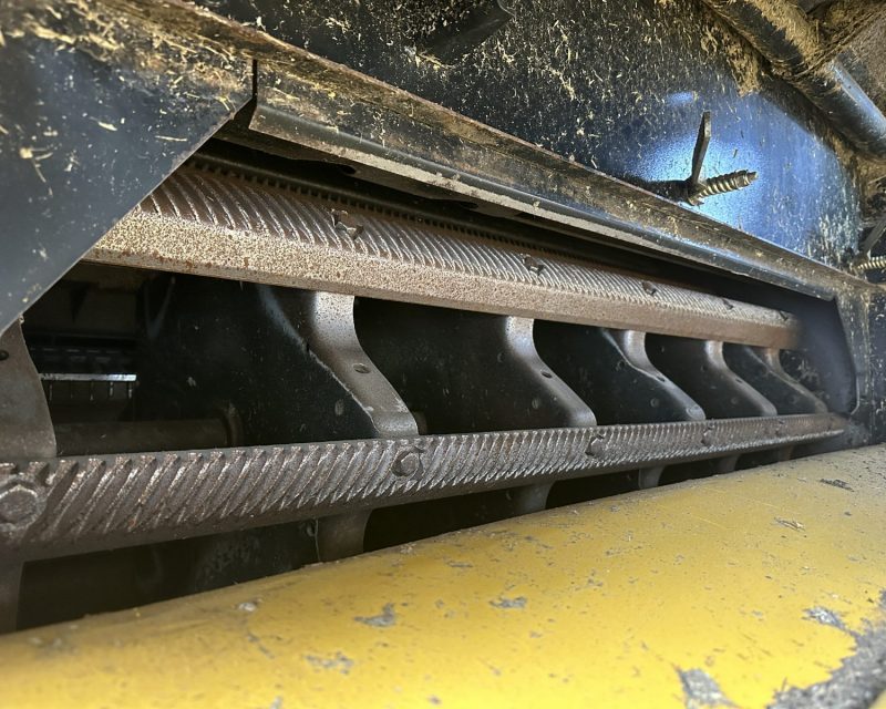 New Holland CSX 7080 HarveStar