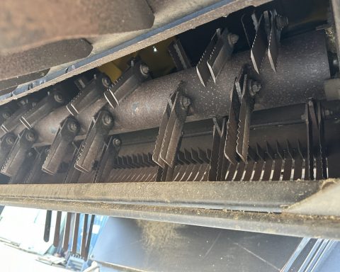 New Holland CSX 7080 HarveStar