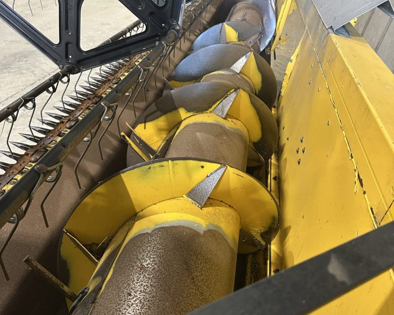 New Holland CSX 7080 HarveStar