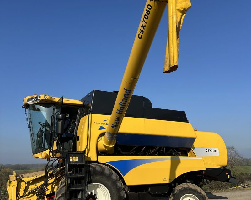 New Holland CSX 7080 HarveStar