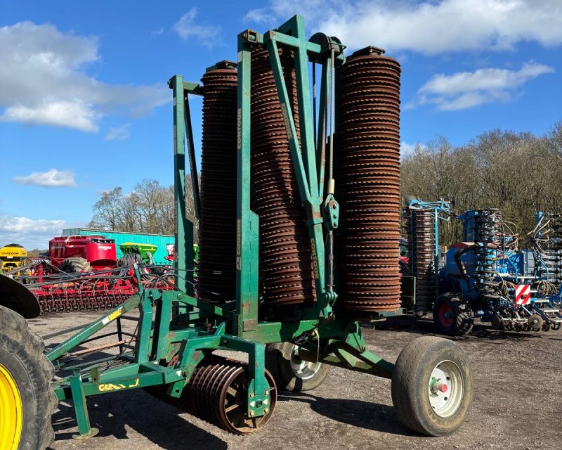 Cousins Contour 12.3m Hyd folding rolls