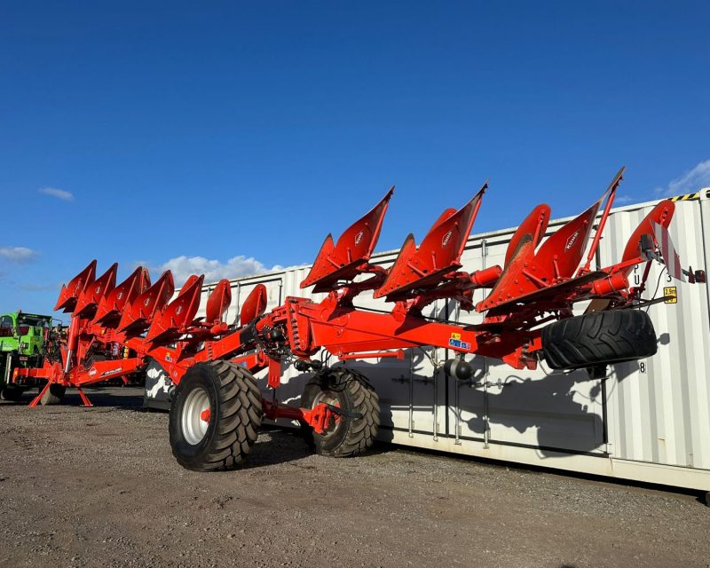 Kuhn Vari – Challenger 8 furrow
