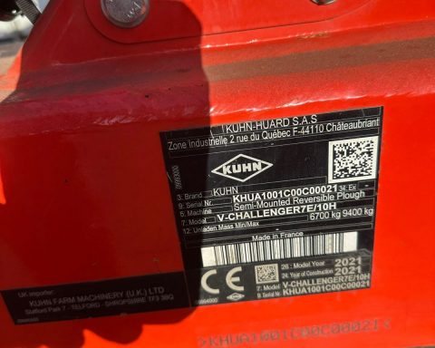Kuhn Vari – Challenger 8 furrow