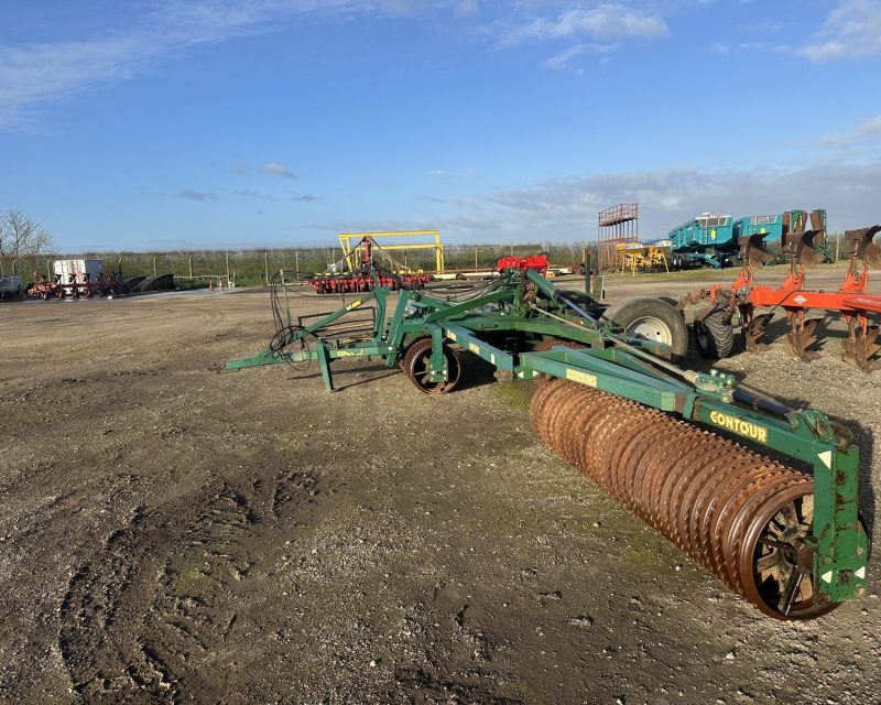 Cousins Contour 12.3m Hyd folding rolls