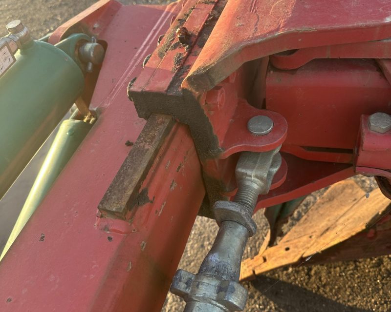 Kverneland RG100 7 FURROW