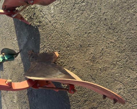 Kverneland RG100 7 FURROW