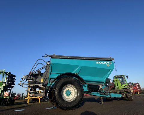 Sulky XT130 trailed fertiliser spreader