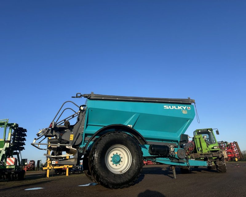 Sulky XT130 trailed fertiliser spreader