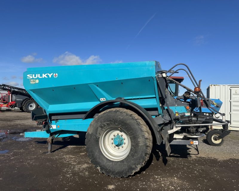 Sulky XT130 trailed fertiliser spreader