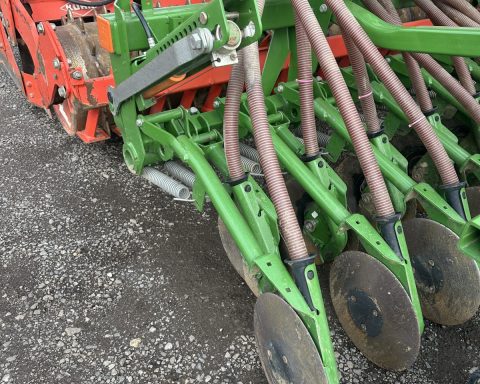 Kuhn HR 3004D & Amazone AD-P 3001 Special Rotec