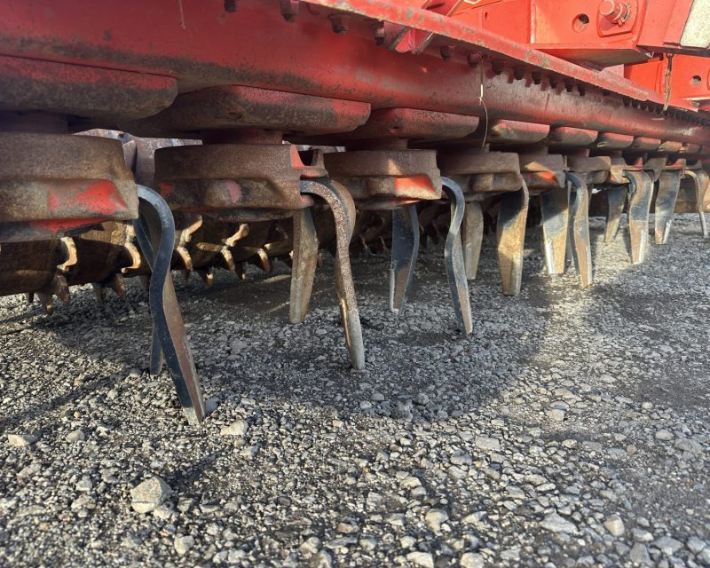 Kuhn HR 3004D & Amazone AD-P 3001 Special Rotec