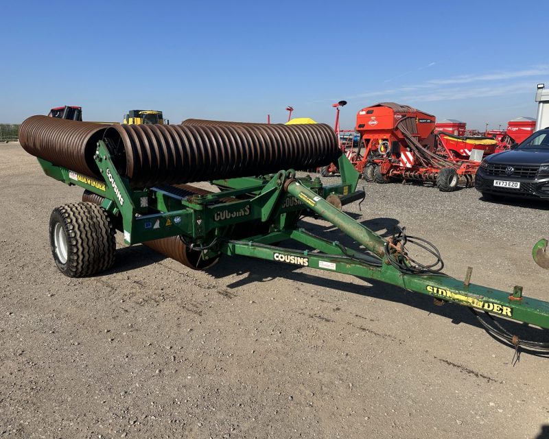 Cousins Sidewinder 12.3 plain cambridge roll 22”