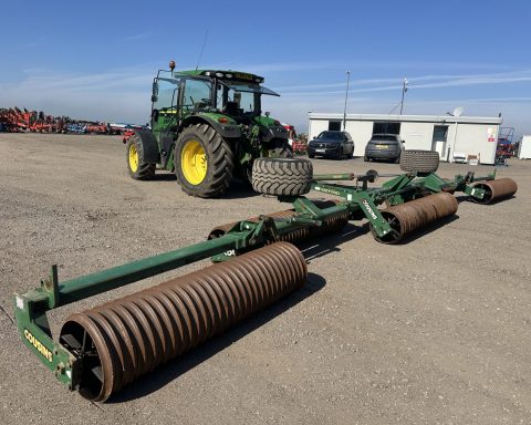 Cousins Sidewinder 12.3 plain cambridge roll 22”