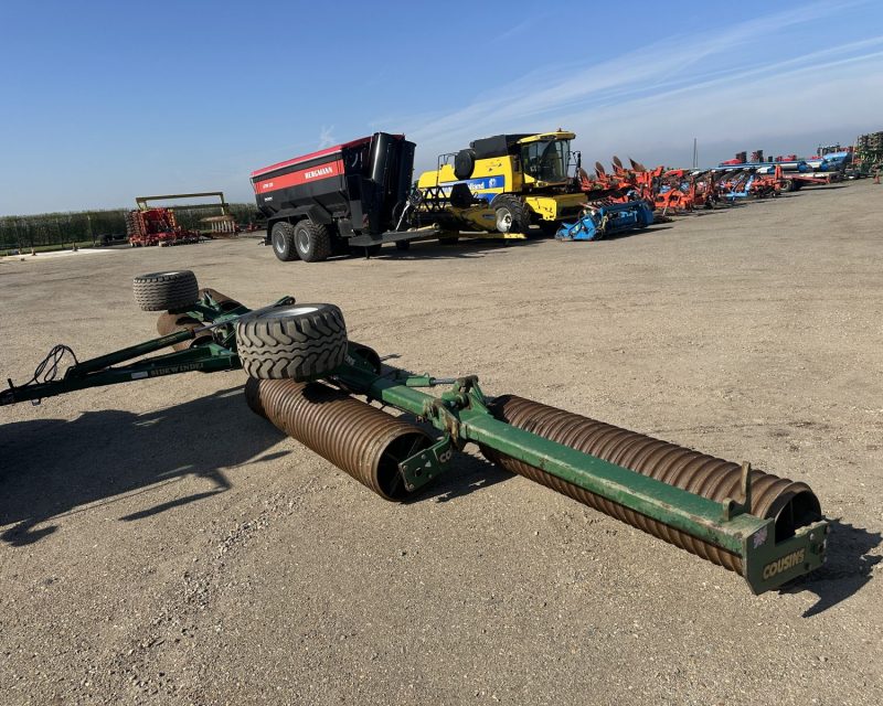 Cousins Sidewinder 12.3 plain cambridge roll 22”