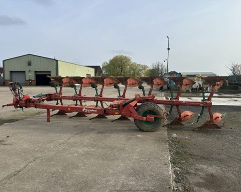 Kverneland RG100 7 FURROW
