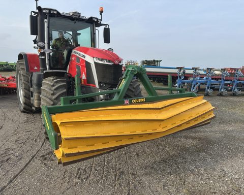 Cousins 3.2m Crop Check Front Mounted Crimper Roller