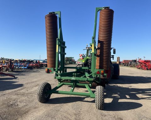 Cousins Contour 8.23m Hyd Fold Rolls
